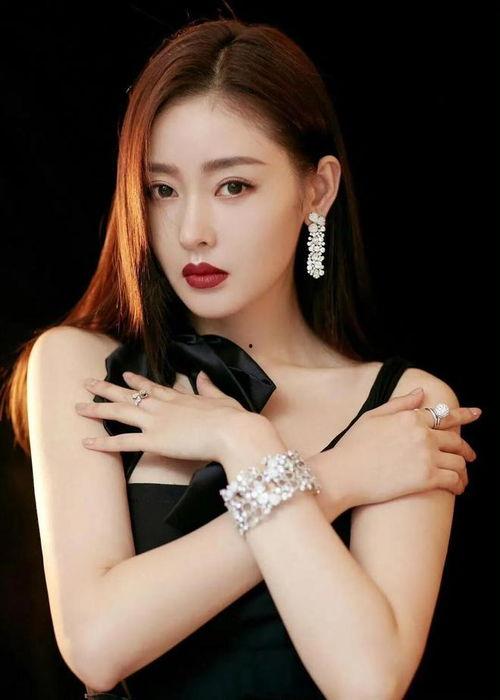 张天爱娱乐爆料,揭秘明星幕后故事